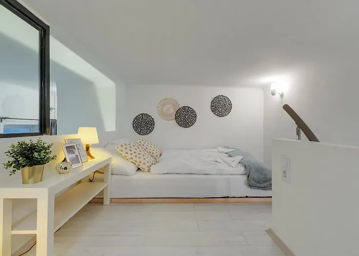 Stylish Westend Apartament *