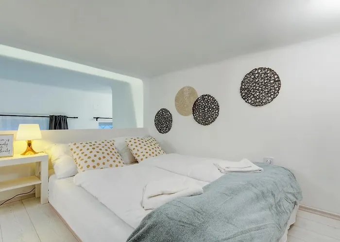 Stylish Westend Apartament