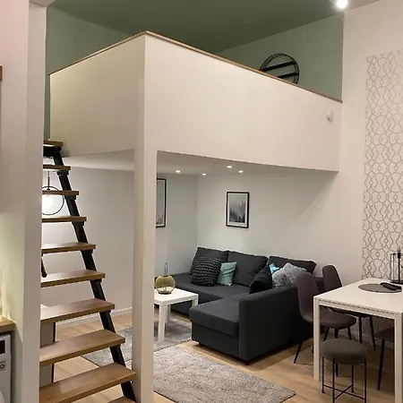 Stylish Westend Apartament